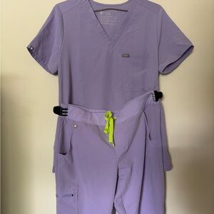 Figs Lavender Dew Scrub Set